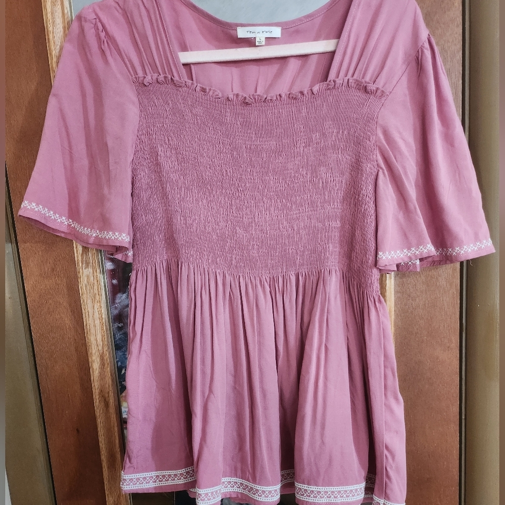 Tea and rose shirt